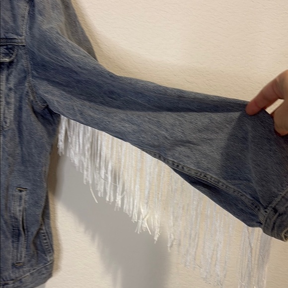 Elia Cher Large Denim Fringe Jacket - Picture 4 of 6